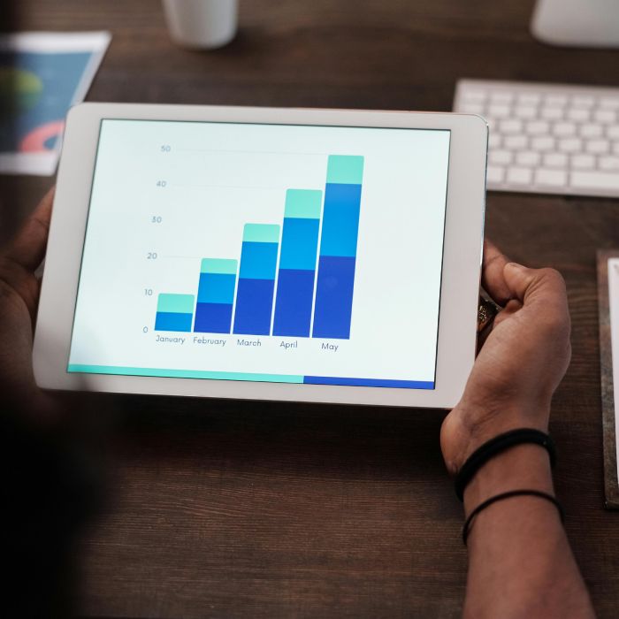 website SEO audit report analyzing performance and ranking factors